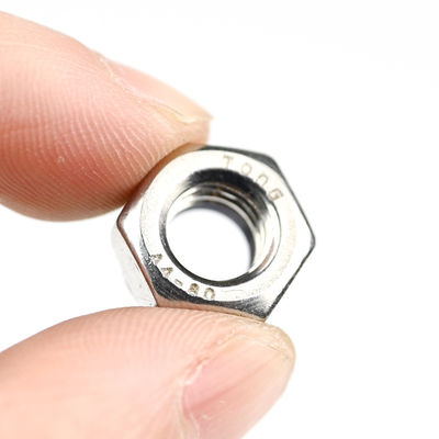 Customizabile in acciaio inossidabile A4 inserimento in nylon auto bloccante Noce esatto M8 1,25 mm con opzioni