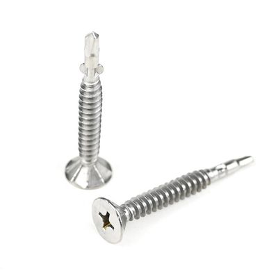 Metric DIN Standard Tek 5 Testa di traliccio in acciaio al carbonio Phillips con viti a foratura automatica ad ala personalizzate